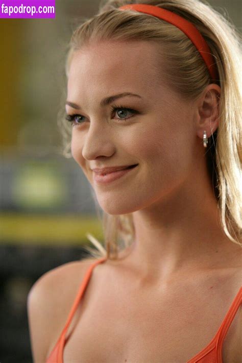 yvonne strahovski leaked pics|Nude Photo Leak Scandal: Yvonne Strahovski Says It Is ...